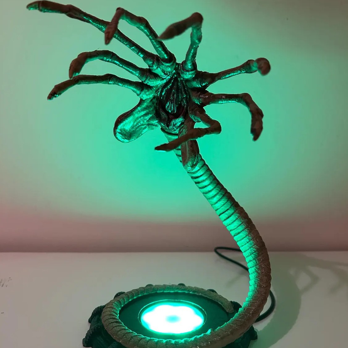 Alien Facehugger Lamp Nightlig - Home Lighting And Decor review and price